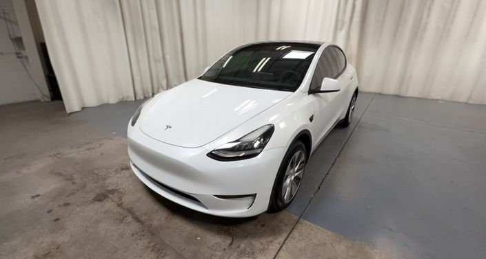 Thumbnail: 2022 Tesla Model Y - 1