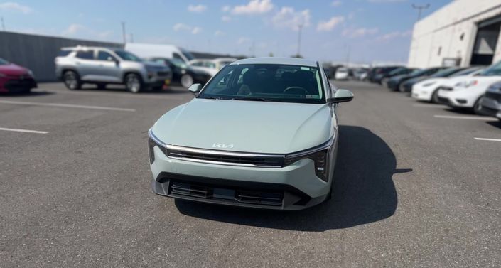 Thumbnail: 2025 Kia K4 - 1
