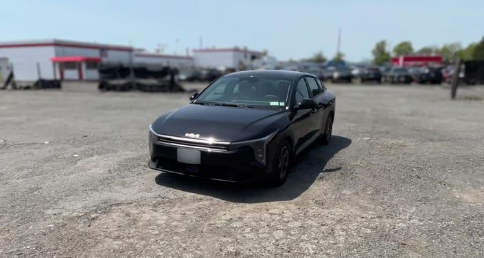 Thumbnail: 2025 Kia K4 - 1
