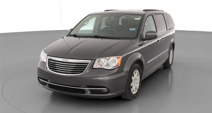 2016 Chrysler Town & Country Touring -
                  Lorain, OH