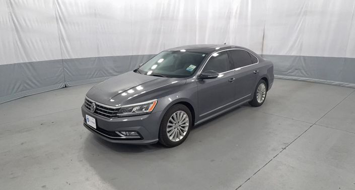 Thumbnail: 2017 Volkswagen Passat - 1
