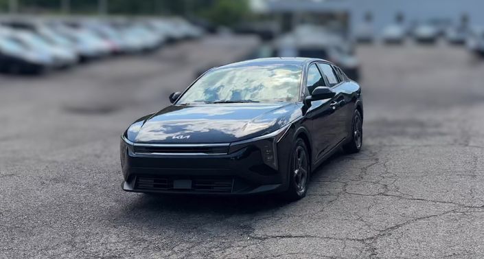 Thumbnail: 2025 Kia K4 - 1