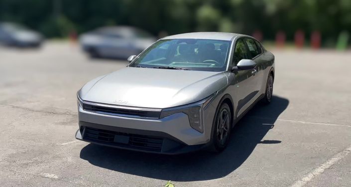 Thumbnail: 2025 Kia K4 - 1