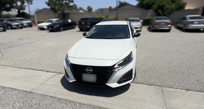 Thumbnail: 2025 Nissan Altima - 1