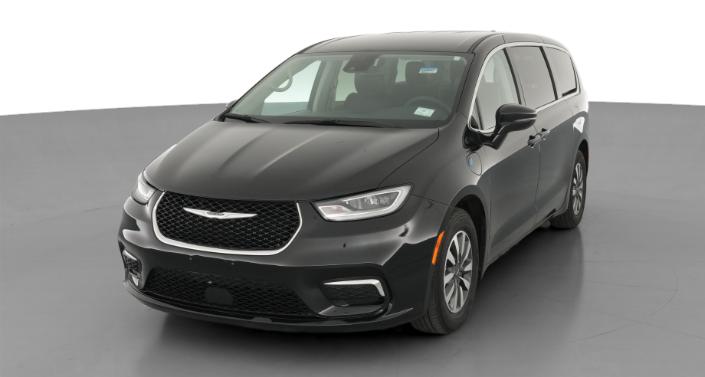 Thumbnail: 2024 Chrysler Pacifica - 1