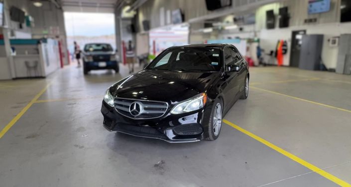 Thumbnail: 2014 Mercedes-Benz E-Class - 1