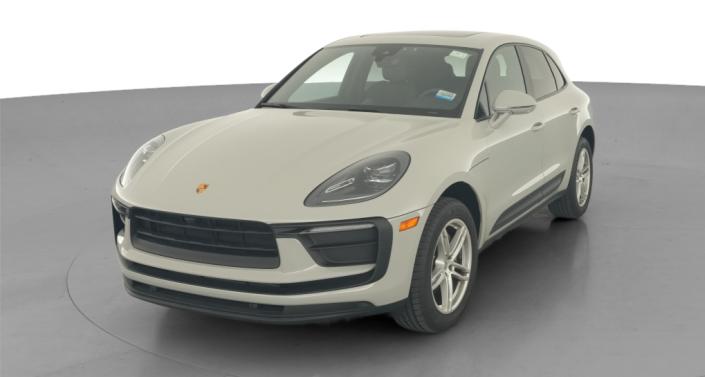 Thumbnail: 2022 Porsche Macan - 1
