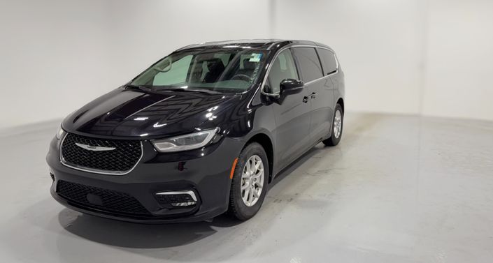 Thumbnail: 2023 Chrysler Pacifica - 1