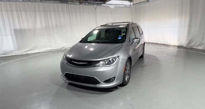 Thumbnail: 2017 Chrysler Pacifica - 1