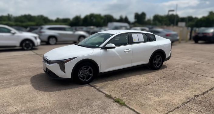 Thumbnail: 2025 Kia K4 - 1