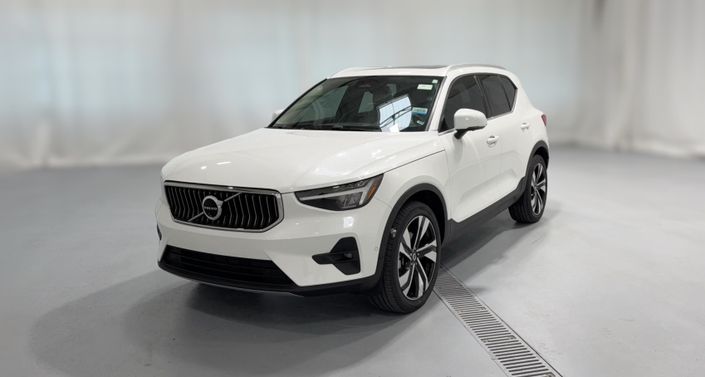 Thumbnail: 2024 Volvo XC40 - 1