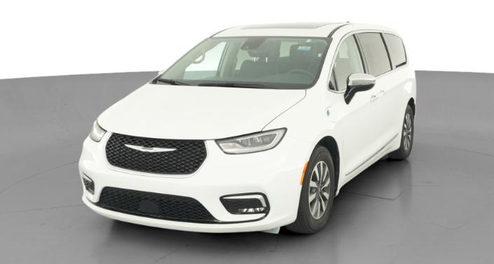 Thumbnail: 2023 Chrysler Pacifica - 1