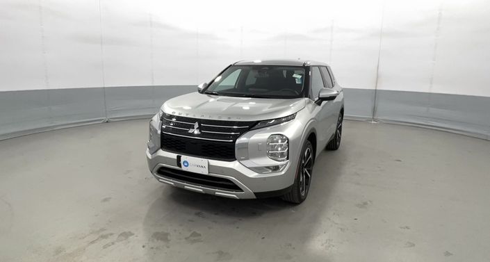 Thumbnail: 2023 Mitsubishi Outlander - 1
