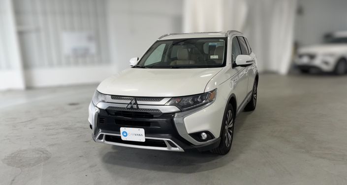 Thumbnail: 2019 Mitsubishi Outlander - 1