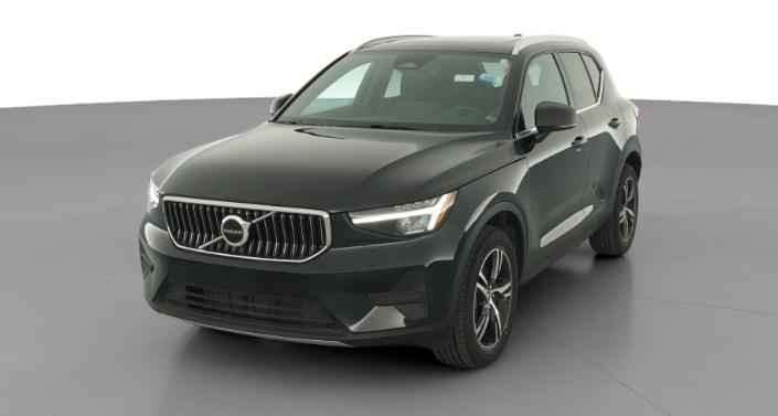 Thumbnail: 2025 Volvo XC40 - 1