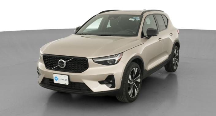 Thumbnail: 2023 Volvo XC40 - 1