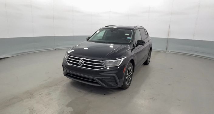 Thumbnail: 2022 Volkswagen Tiguan - 1