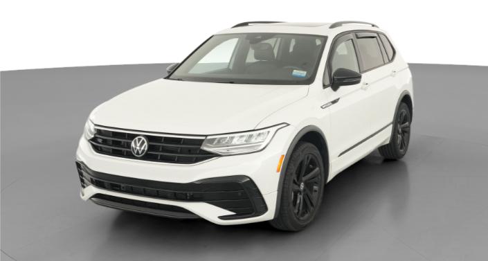 Thumbnail: 2023 Volkswagen Tiguan - 1