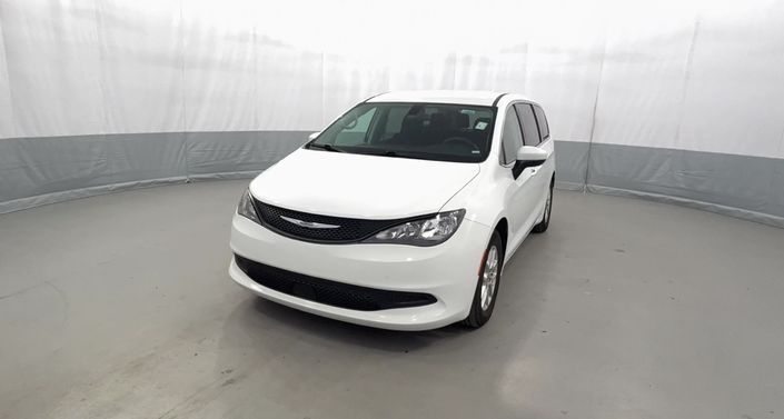 Thumbnail: 2022 Chrysler Voyager - 1