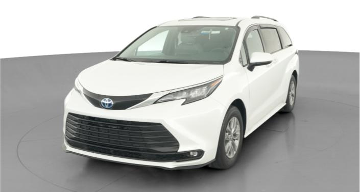 Thumbnail: 2025 Toyota Sienna - 1