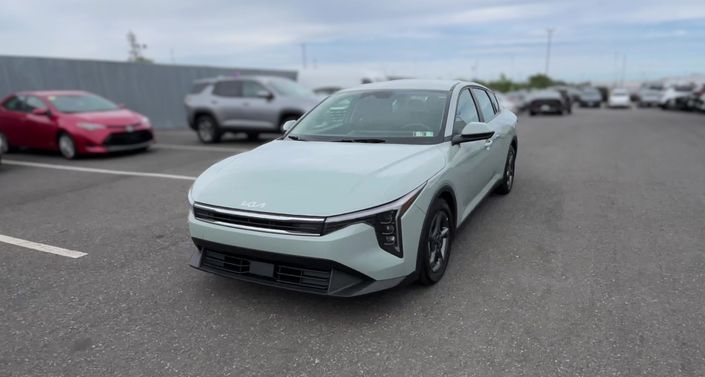 Thumbnail: 2025 Kia K4 - 1