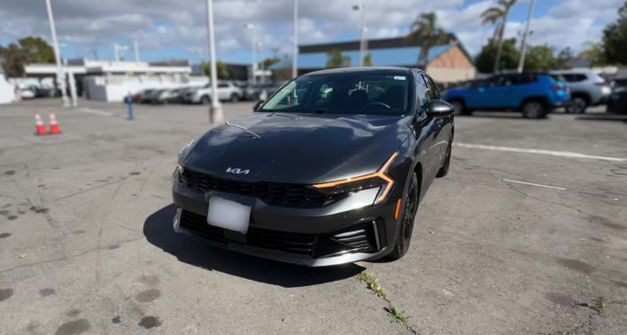 Thumbnail: 2025 Kia K5 - 1