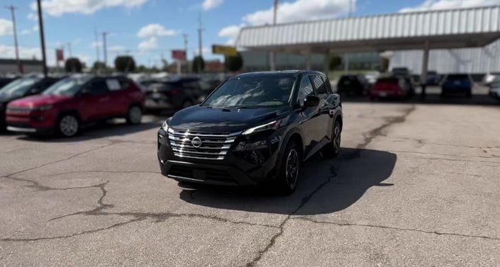 Thumbnail: 2025 Nissan Rogue - 1