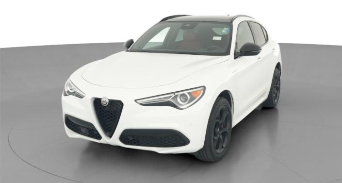 Thumbnail: 2023 Alfa Romeo Stelvio - 1