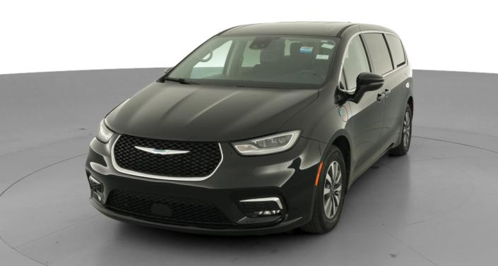 Thumbnail: 2022 Chrysler Pacifica - 1