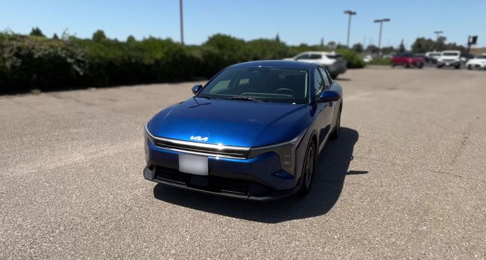Thumbnail: 2025 Kia K4 - 1