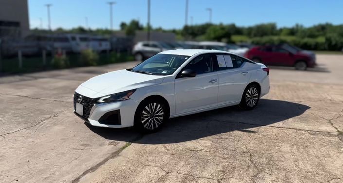 Thumbnail: 2025 Nissan Altima - 1