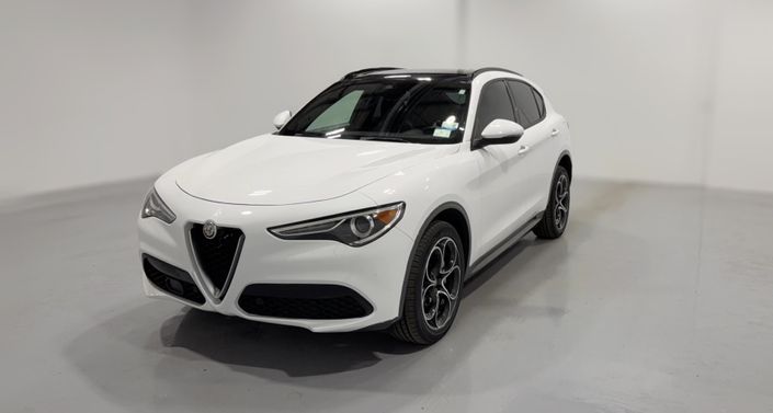Thumbnail: 2022 Alfa Romeo Stelvio - 1