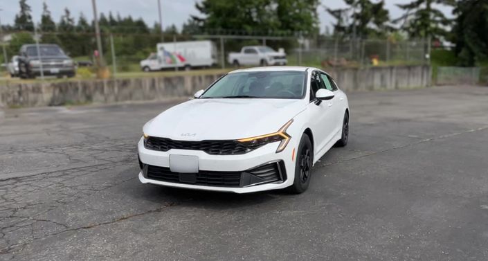 Thumbnail: 2025 Kia K5 - 1