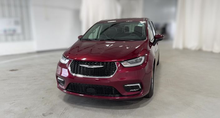 Thumbnail: 2023 Chrysler Pacifica - 1
