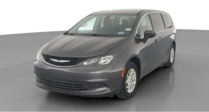 Thumbnail: 2017 Chrysler Pacifica - 1