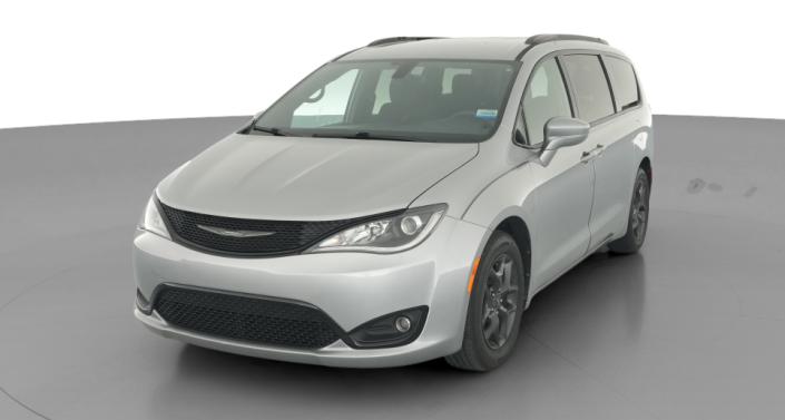 Thumbnail: 2018 Chrysler Pacifica - 1