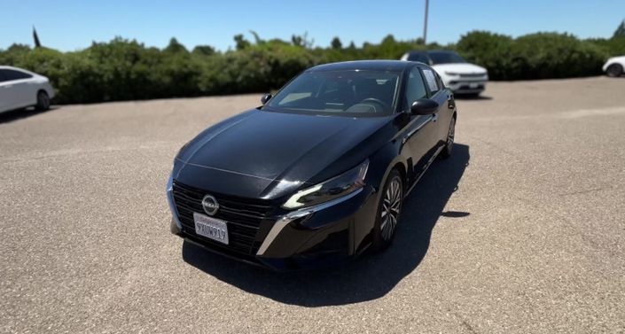 Thumbnail: 2025 Nissan Altima - 1