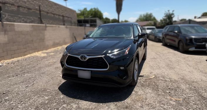 Thumbnail: 2025 Toyota Highlander - 1