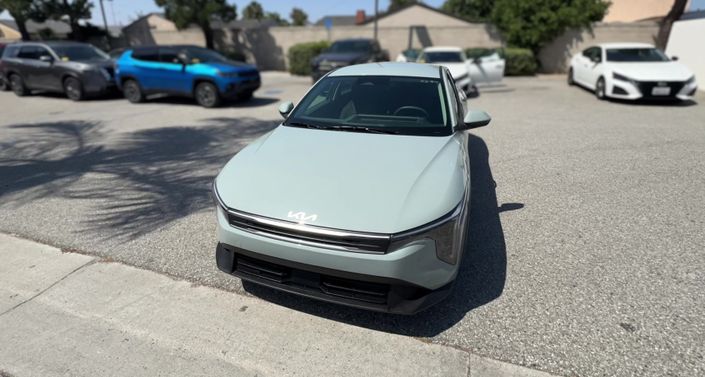 Thumbnail: 2025 Kia K4 - 1