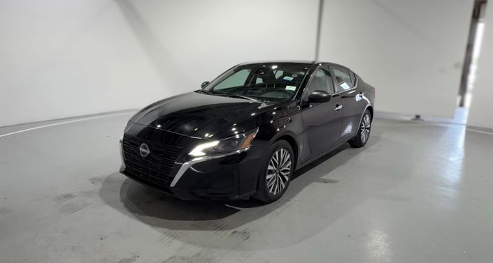 Thumbnail: 2025 Nissan Altima - 1