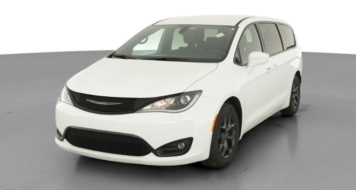 Thumbnail: 2019 Chrysler Pacifica - 1