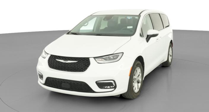 Thumbnail: 2023 Chrysler Pacifica - 1