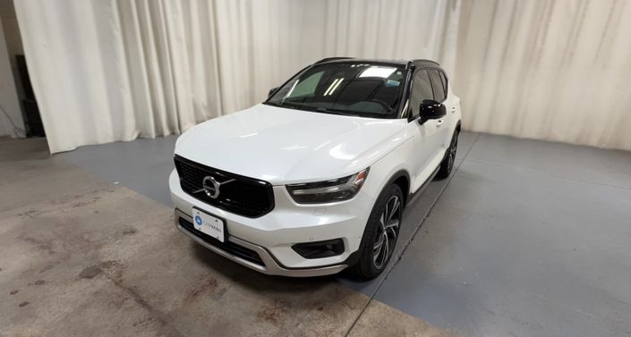 Thumbnail: 2020 Volvo XC40 - 1