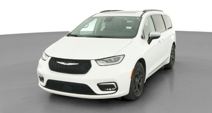 Thumbnail: 2023 Chrysler Pacifica - 1