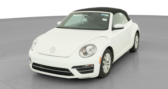 2018 Volkswagen Beetle S -
                  Hebron, OH