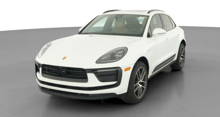 Thumbnail: 2022 Porsche Macan - 1