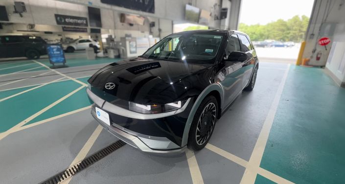 Thumbnail: 2023 Hyundai Ioniq 5 - 1