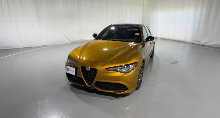 Thumbnail: 2022 Alfa Romeo Giulia - 1