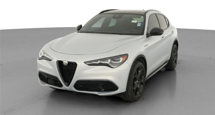 Thumbnail: 2024 Alfa Romeo Stelvio - 1