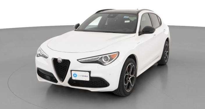 Thumbnail: 2023 Alfa Romeo Stelvio - 1